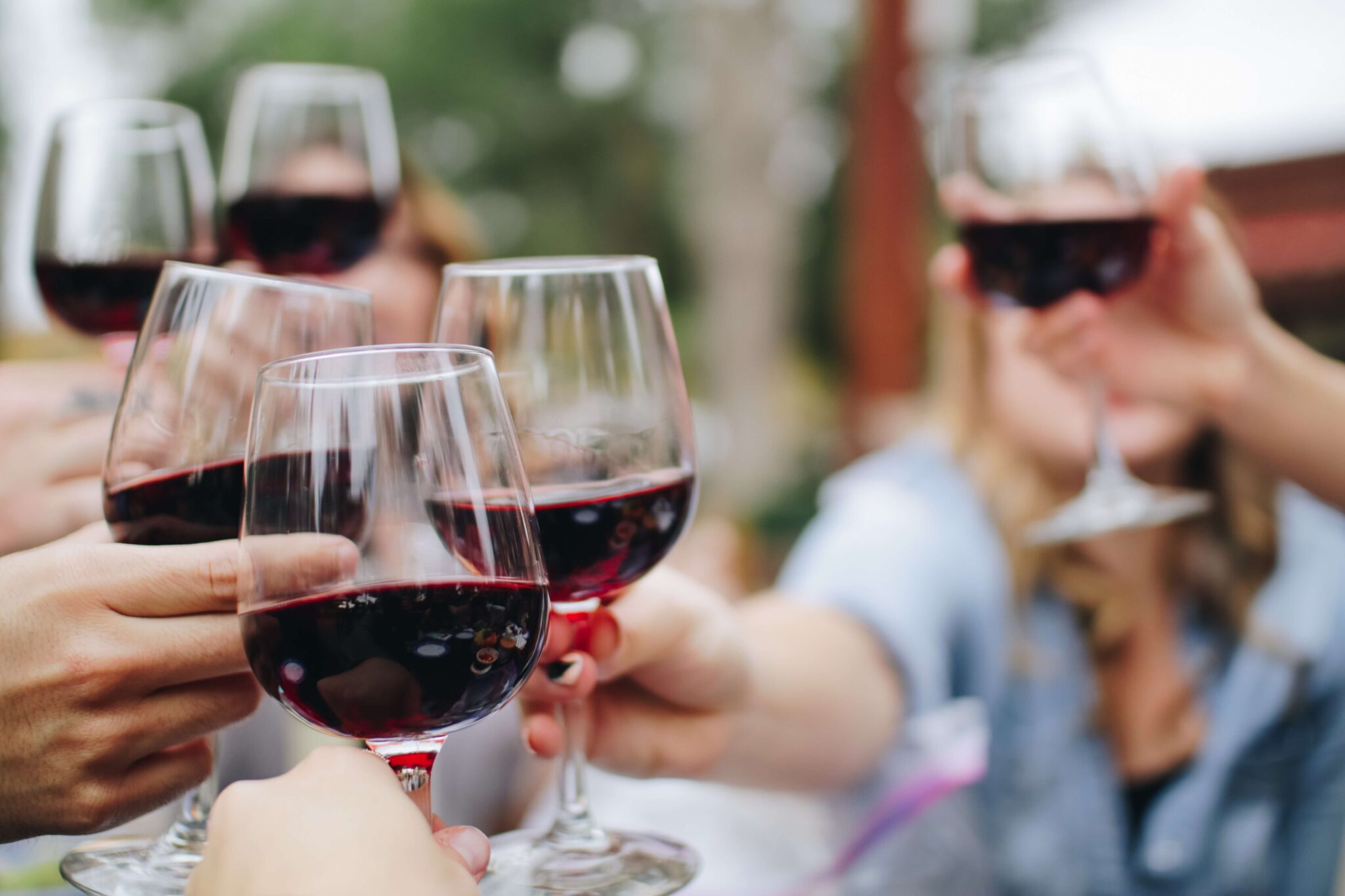 5 tips for identifying wine target market eVineyard blog